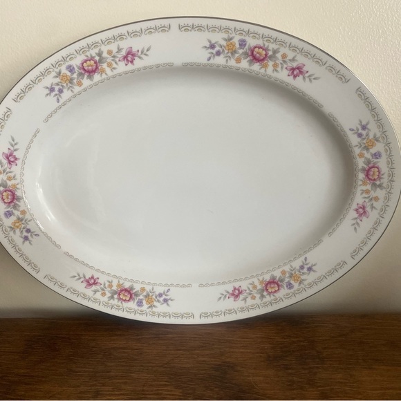 Vintage Royal Lady pattern fantasy - Picture 2 of 3